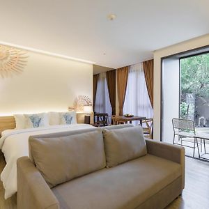 Deluxe Double or Twin Room Pool Access